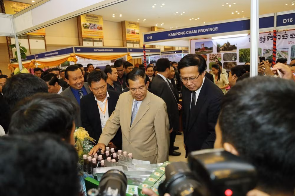 越南出席柬埔寨进出口商品展 ảnh 1