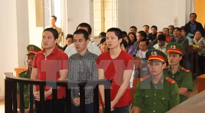 安江省5名被告人因“煽动宣传反越南社会主义共和国罪”被判刑 ảnh 1 安江省5名被告人因“煽动宣传反越南社会主义共和国罪”被判刑 ảnh 1