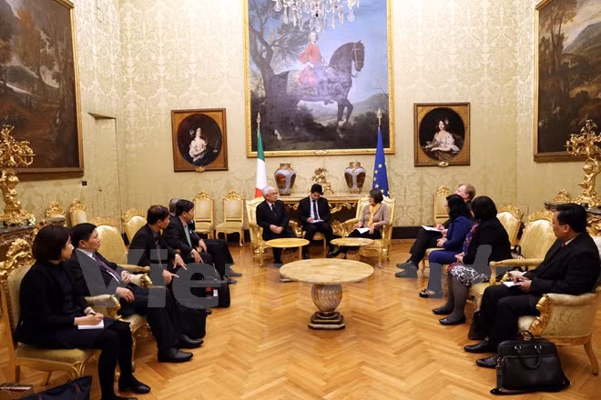 越南国会文化教育青少年和儿童委员会工作代表团访问意大利 ảnh 1 越南国会文化教育青少年和儿童委员会工作代表团访问意大利 ảnh 1
