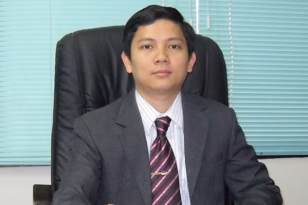 给予对越南社会科学翰林院院长裴日光警告处分 ảnh 1
