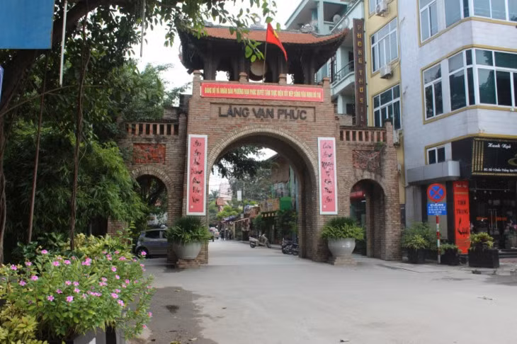 万福丝绸手工艺村的保护者 ảnh 1