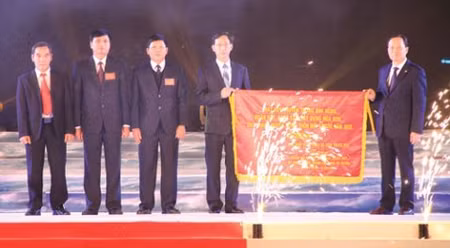 巴亭起义130周年纪念典礼在清化省举行 ảnh 1