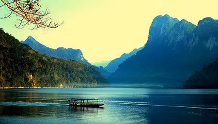 坐落在山腰上的越南最大淡水湖——三海湖 ảnh 1