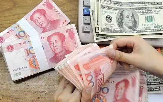 3月13日上午越南国内市场美元价格下降 人民币价格上涨 ảnh 1