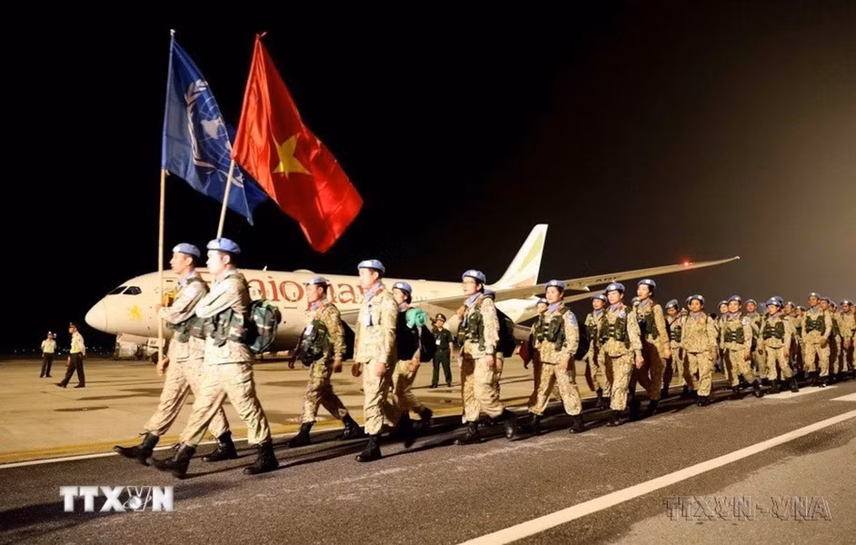 1号工兵队出色完成在联合国阿卜耶伊（Abyei）临时安全特派团（UNISFA）任务回国。图自越通社