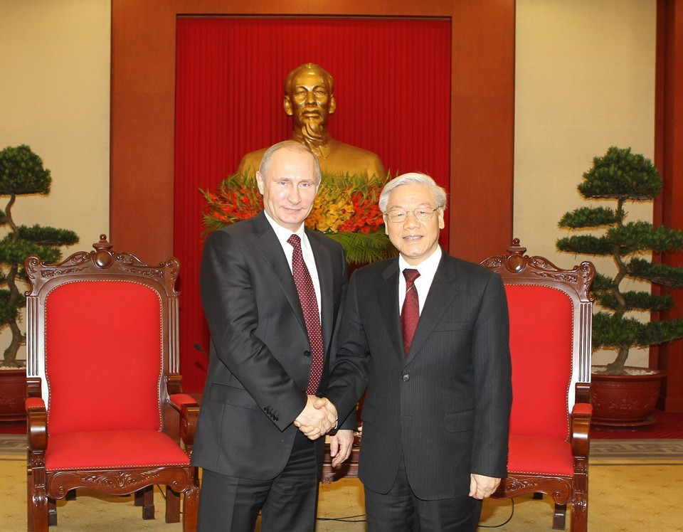 俄罗斯联邦总统弗拉基米尔·普京对越南进行国事访问。越共中央总书记阮富仲于2013年11月12日会见弗拉基米尔·普京总统。图自越通社