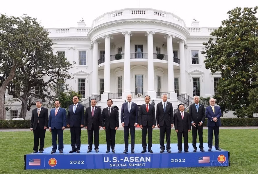 在2022年5月召开的东盟与美国特别峰会期间，越南政府总理范明政和东盟各国领导人已同美国总统乔·拜登会晤。图自越通社