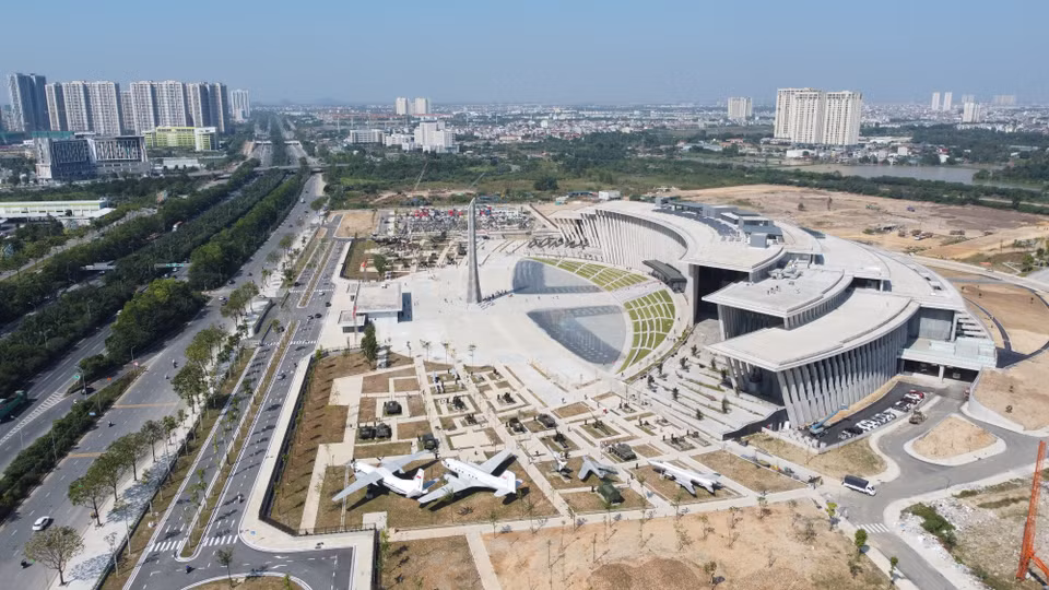 越南军事历史博物馆面积超过38.6万平方米，设计现代优雅。图自越通社