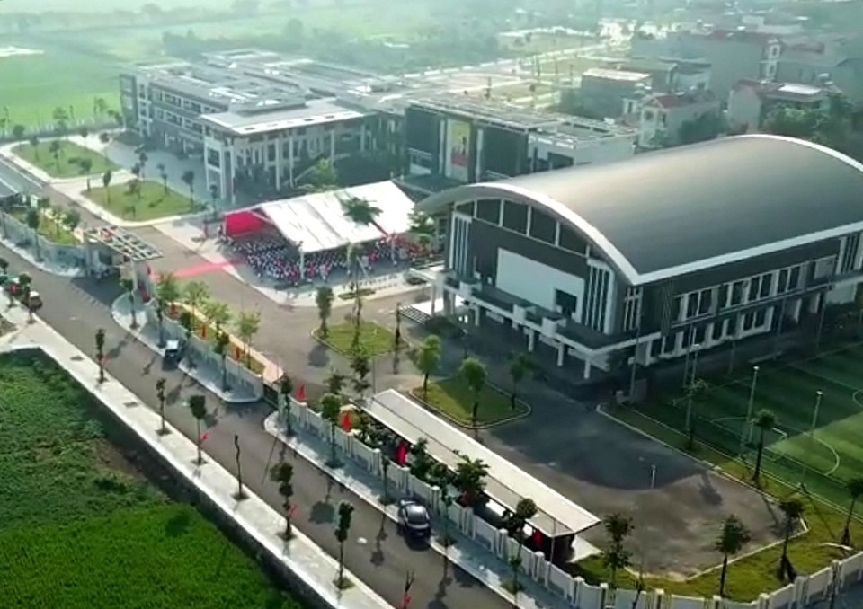 东英县安阳王初中学校也刚于2024年5月投入使用，正好迎接新学年。图自越通社