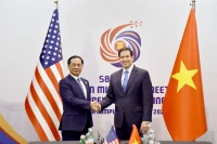 越南政府副总理兼外长裴青山和美国国务卿鲁比奥。图自越通社