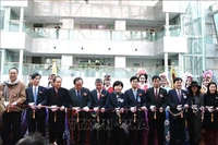 主题为“光之纽带连接友谊——北斗星下的两个民族故事”的特别展览在韩国首都首尔的国会大厦开幕。图自越通社