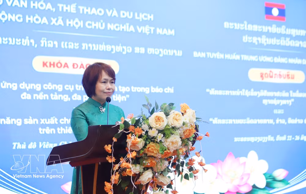 vnanet-potal-viet-nam-lao-tang-cuong-di-sau-hop-tac-trong-linh-vuc-bao-chi-8841272.jpg