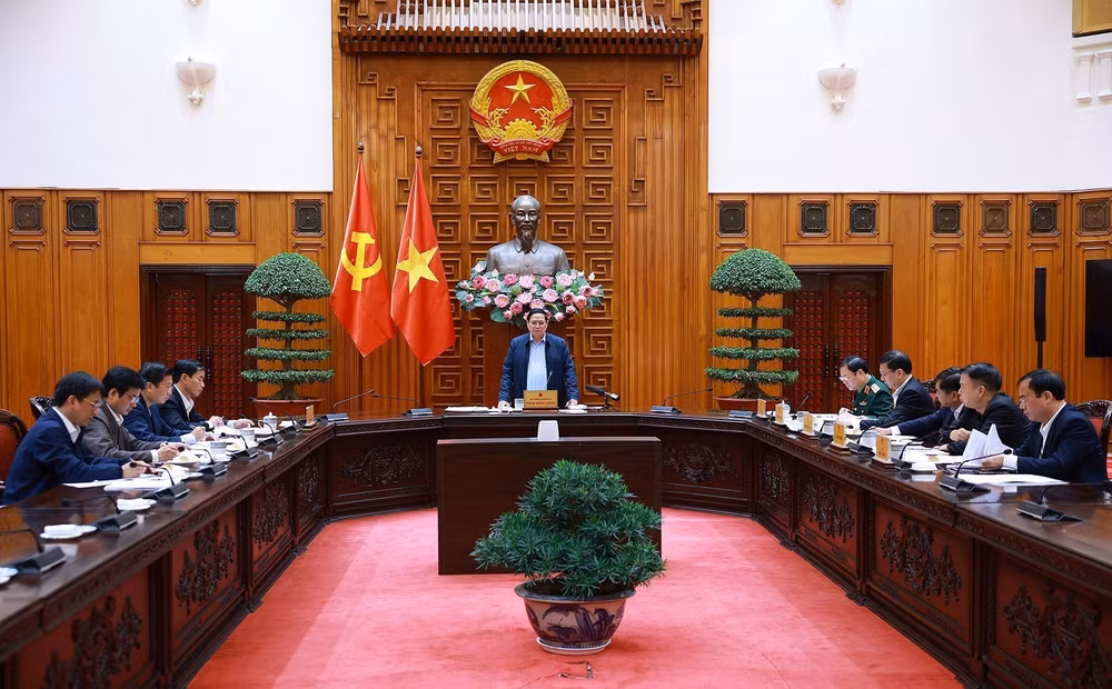vna-potal-thu-tuong-hop-trien-khai-xay-dung-nha-o-cho-cac-gia-dinh-bi-thiet-hai-do-thien-tai-tai-quang-tri-8469401.jpg