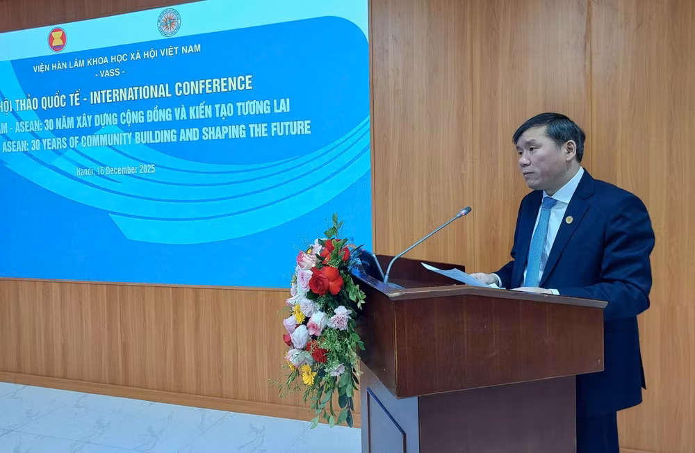 vna-potal-hoi-thao-viet-nam-asean-30-nam-xay-dung-cong-dong-va-kien-tao-tuong-lai-8474175.jpg