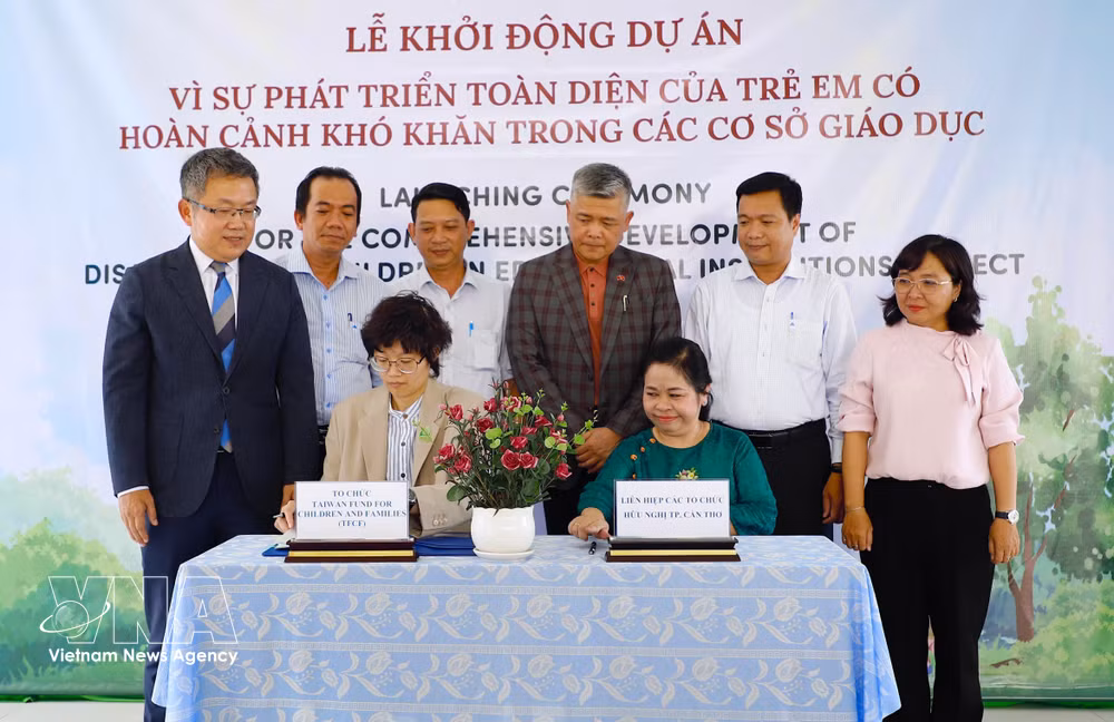 vnanet-potal-khoi-dong-du-an-vi-su-phat-trien-toan-dien-cua-tre-em-co-hoan-canh-kho-khan-8673886.jpg
