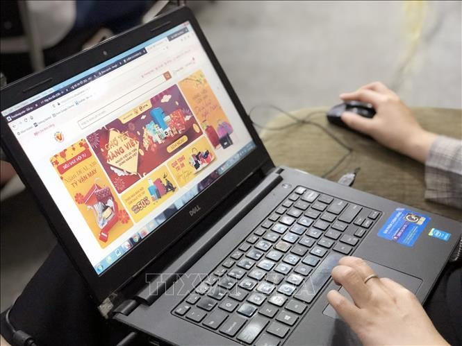 2026年电子商务引领数字经济。图自越通社