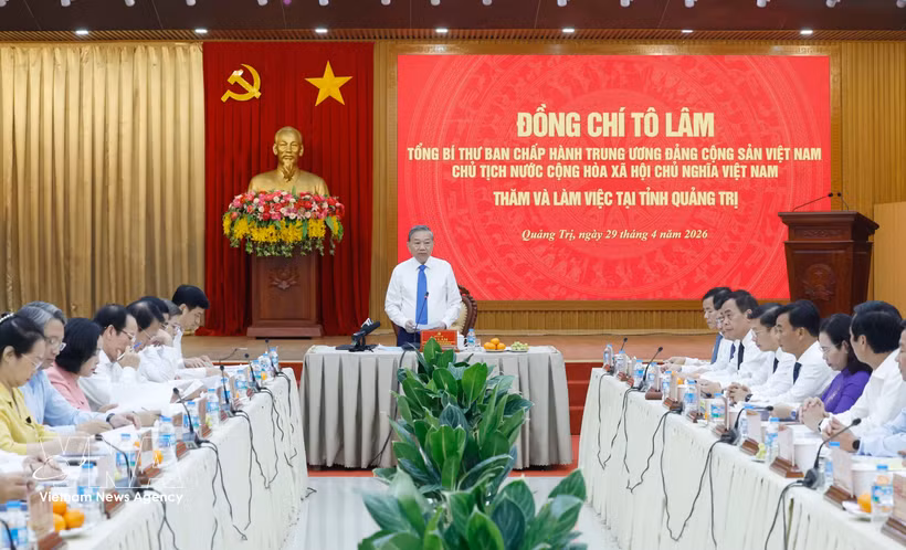 越共中央总书记、国家主席苏林与广治省委常委会举行工作会议。图自越通社