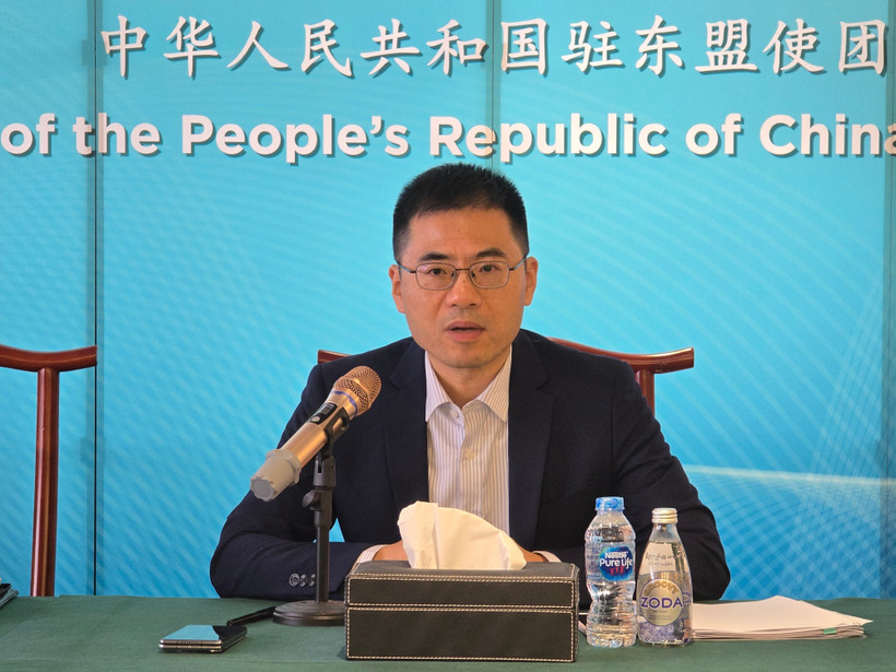 中国驻东盟使团团长王擎。图自越通社