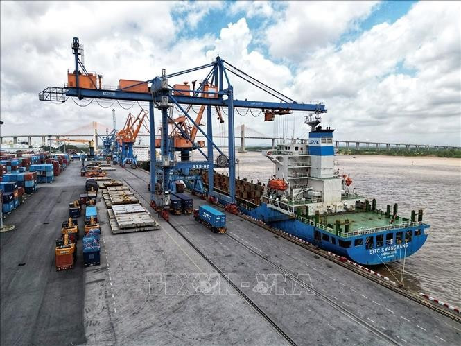 范明政指出，需更有效开发利用已签署的17项自贸协定（FTA），继续谈判签署与美国等新伙伴的自贸协定 图自越通社