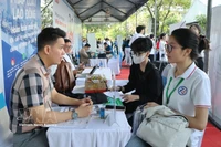 在胡志明市举办的一个招聘会。图自越通社