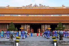 国内外游客融入这份宁静的氛围，成为世界文化遗产当代生命力的一部分。图自yue'tong'she 