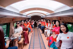 运营一年来，该列车已开行近400趟，接待游客近10万人次。图：hanoimoi.vn
