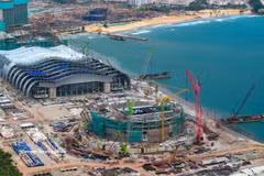 2026年9月2日国庆节期间，APEC 2027峰会服务会议中心项目施工现场。图：越通社发 