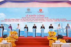越南国会主席陈青敏在河内出席1A国道空间轴线项目开工仪式 图自越通社
