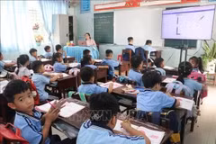 新外语教学方案不仅限于英语，西宁省学生还可选择学习其他多种外语。 图自越通社