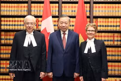 越共中央总书记、国家主席苏林会见加拿大参议院和众议院议长 图自越通社