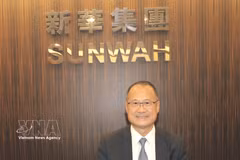 香港新华集团主席、香港中华总商会会长、越南VinaCapital集团主席蔡冠深博士 图自越通社