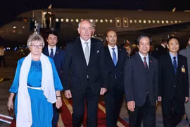 匈牙利总统舒尤克·道玛什开始对越南进行正式访问