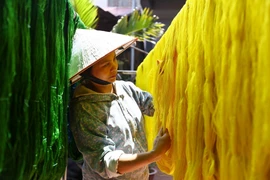 钵场陶瓷村与万福丝绸村荣膺全球“手工艺与民间艺术之都”称号