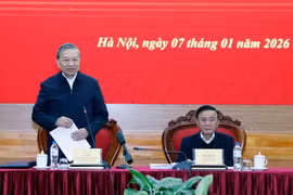 苏林总书记：以知识和创新激发民族奉献与奋进精神
