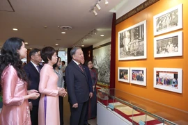 越共中央总书记苏林出席越南通讯社成立80周年纪念典礼
