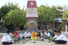 长沙群岛上的军民携手迎新春