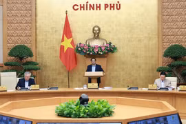 越南政府总理范明政主持召开10月例行政府会议