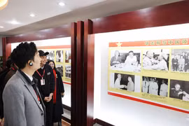 《追寻胡志明主席足迹之旅》：为年轻一代深入了解两国传统友谊做出贡献