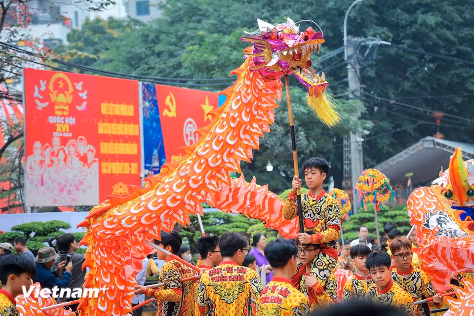 他在八世纪领导起义，驱逐唐军，为争取国家自主权做出了重要贡献。（图自Vietnam+）