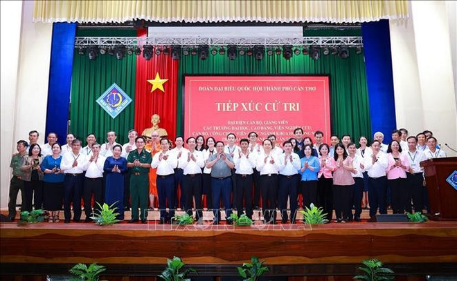 范明政总理与 芹苴市国会代表团开展选民接触活动 图自越通社 uuidf632a1a0-6f1c-40e1-9b35-b912dc865912code001library1type1mode1loctruecaptrue.jpg