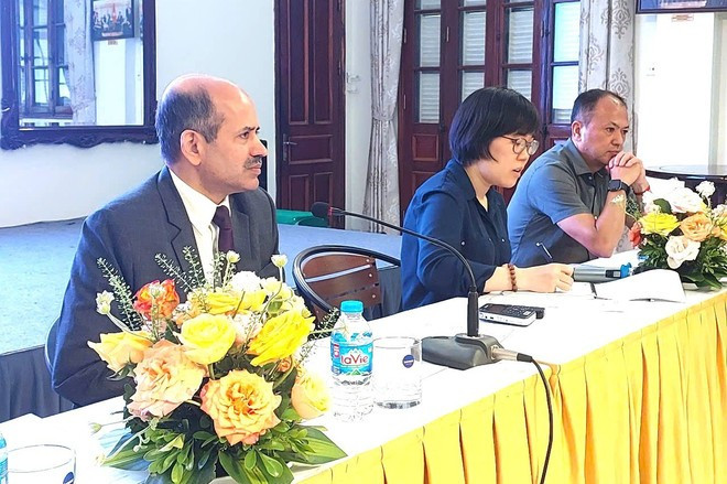 印度驻越大使桑迪普·阿里亚接受采访 图自Vietnam+ daisu.jpg