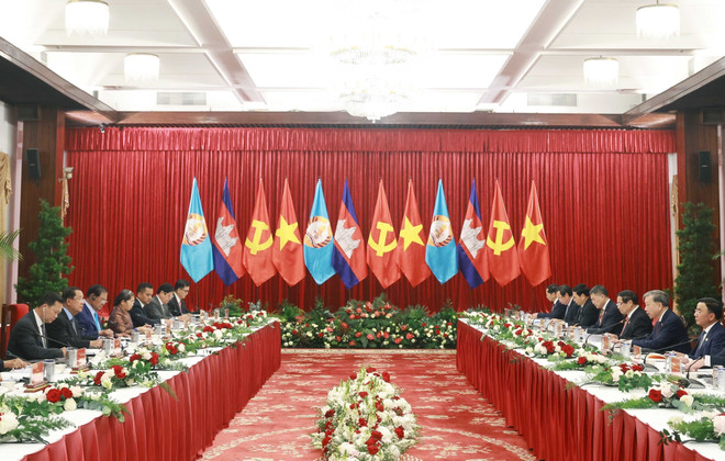 potal-cuoc-gap-cap-cao-giua-bo-chinh-tri-dang-cong-san-viet-nam-va-ban-thuong-vu-dang-nhan-dan-campuchia-7867963.jpg