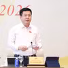 国会副主席阮鸿延在会议上发表讲话。图自越通社