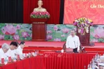 越共中央总书记苏林在会议上发言。图自越通社