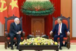 越共中央总书记苏林会见美国联邦快递集团创始人兼首席执行官弗雷德·史密斯。图自越通社
