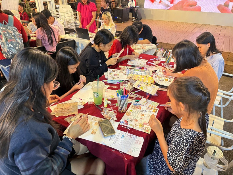 第二届夜间书籍与文化节为公众打造一场多感官探索越南文化之旅。图自互联网