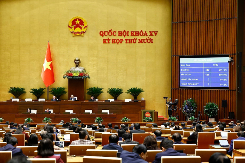 国会表决通过《引渡法》。图自越通社