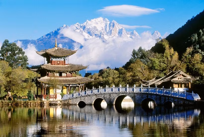 丽江古城正成为深受越南游客欢迎的热门旅游目的地。图自互联网