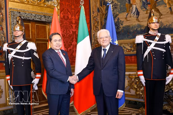 vnanet-potal-chu-tich-quoc-hoi-tran-thanh-man-hoi-kien-tong-thong-italy-8701366.jpg