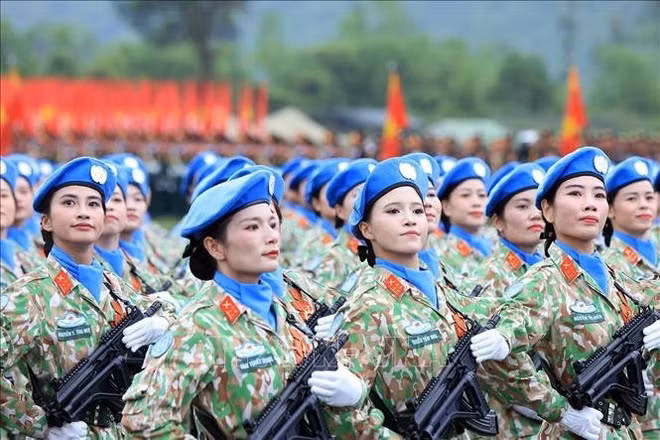 gin-giu-hoa-binh.jpg